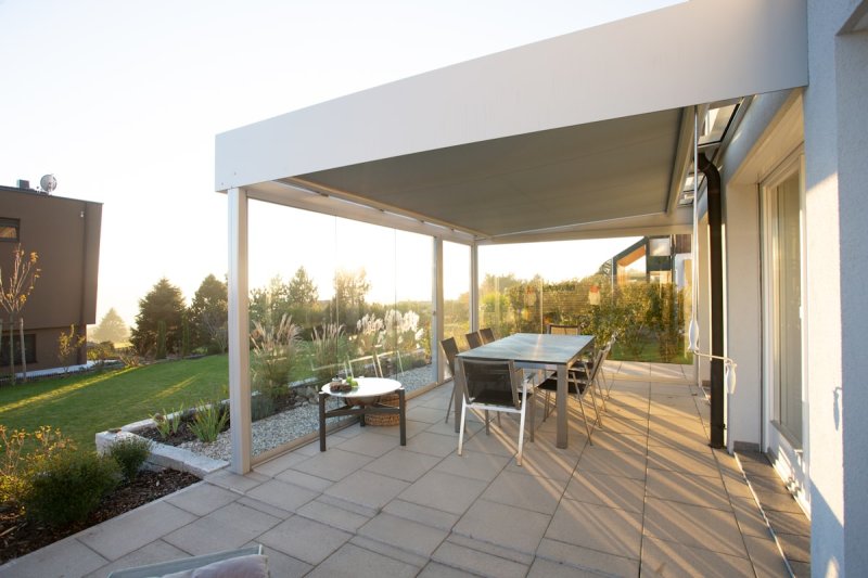 Zo geniet je het hele jaar van je terras met een pergola
